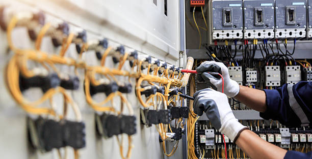 Professional Electrician technician working in Riverbend, WA
